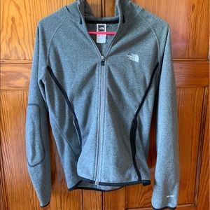 women’s medium TKA100 northface lightweight jacket